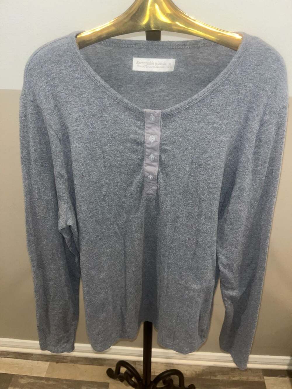 Abercrombie & Fitch The A&F Lounge Collection Long Sleeve Henley Gray XL